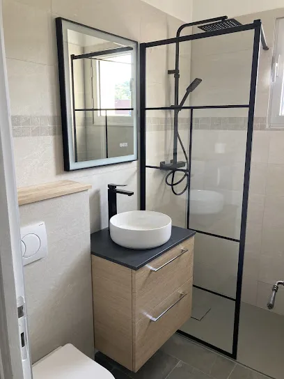 Image de MAISON LAGRENE - Rénovation Intérieur Complète (TCE) - Peinture & Isolation